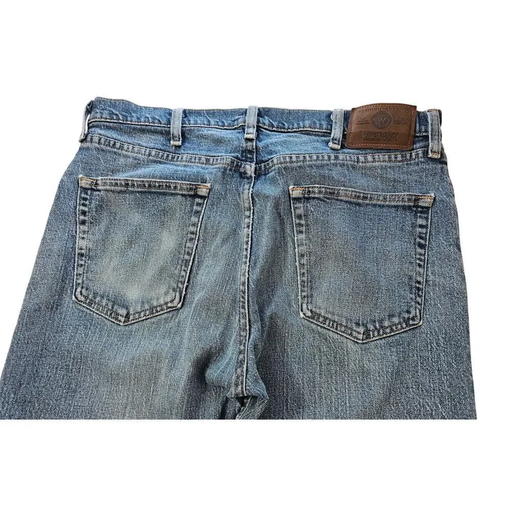 Wrangler 34x29 everyday work jeans casual comfort outdoor blue relaxed western ^
